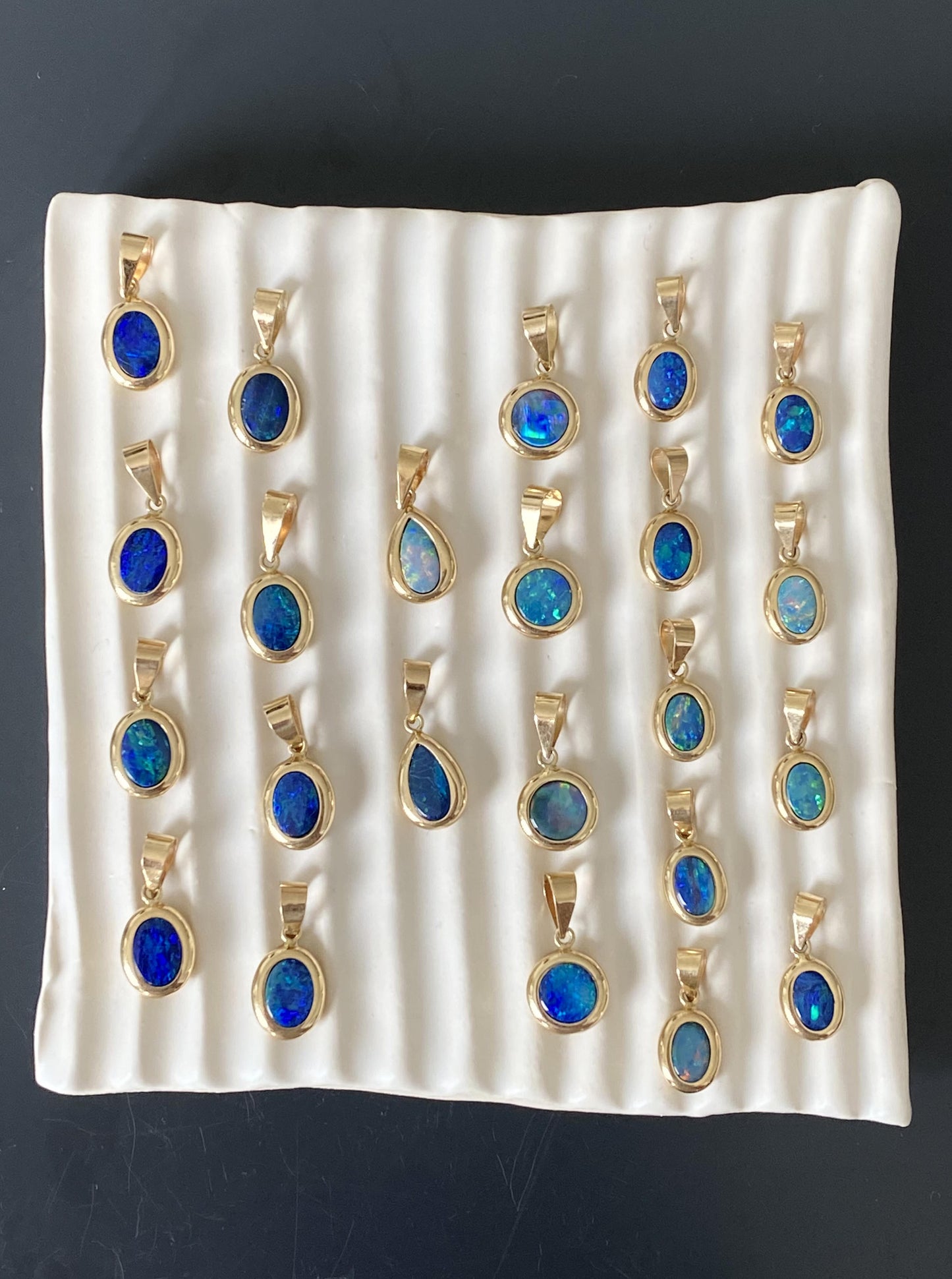 Blouder Black Opal Charms