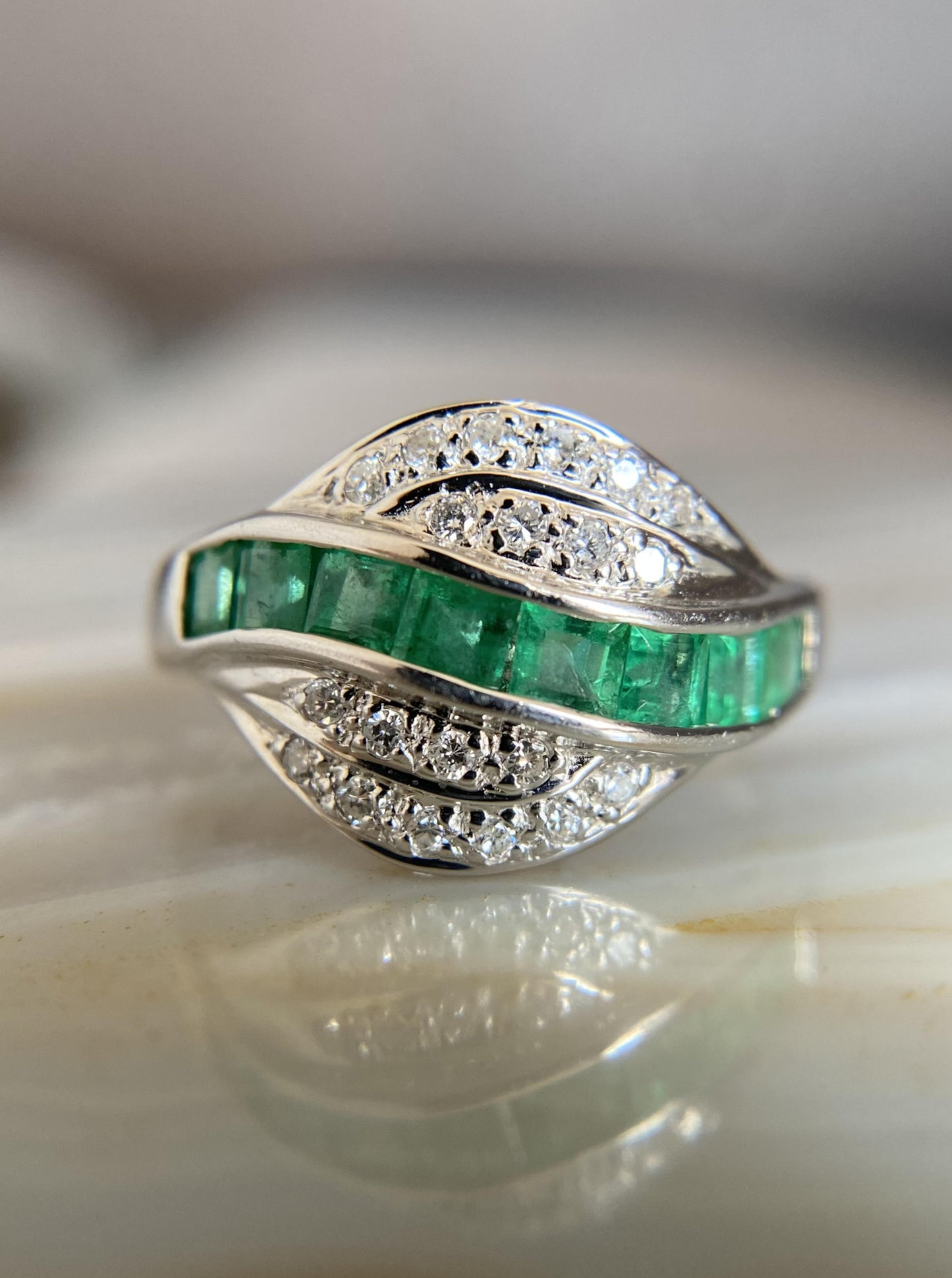 Estate Wavy Emerald Ring