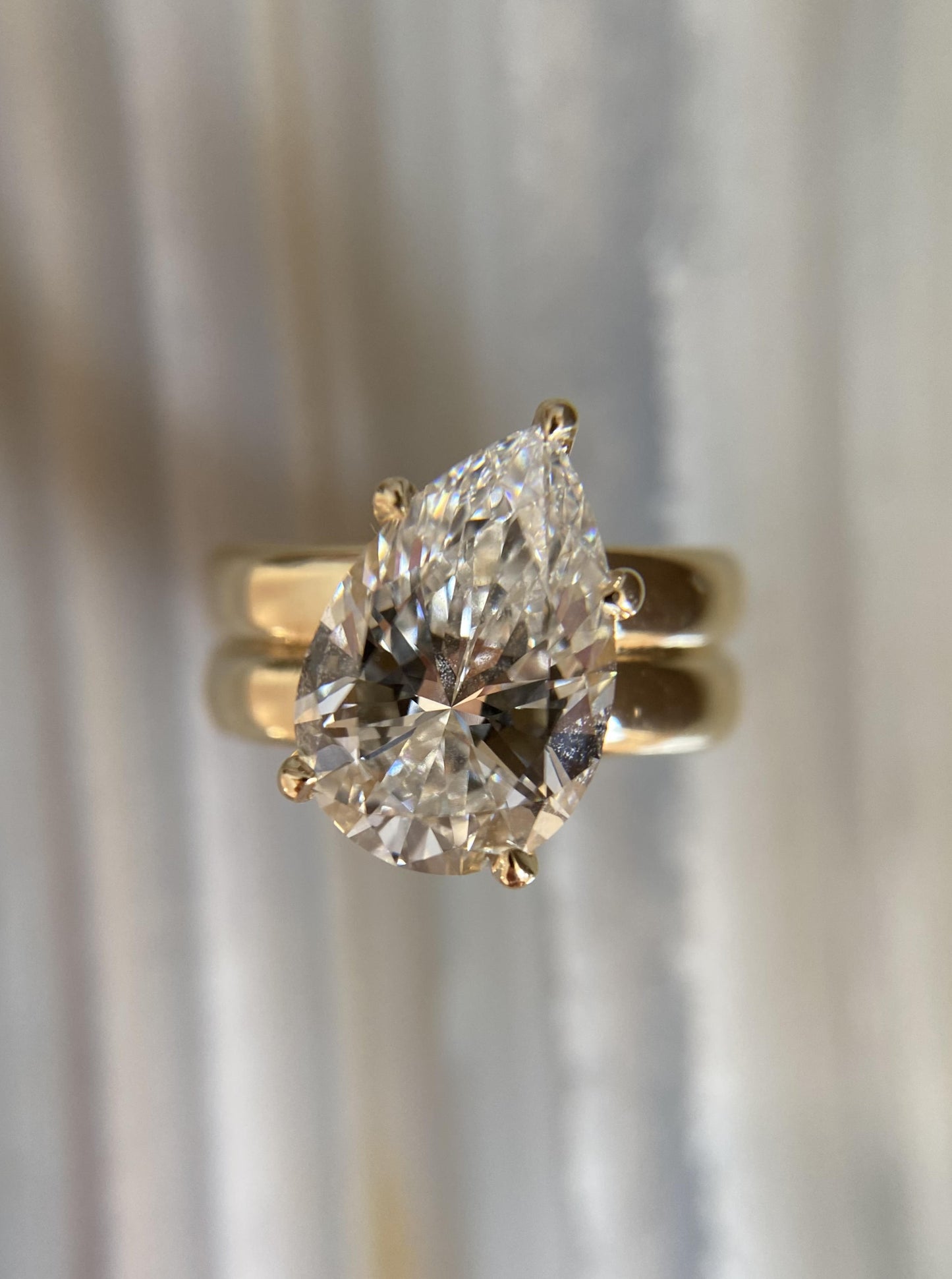 2.5 Carats Bae Pinky Ring