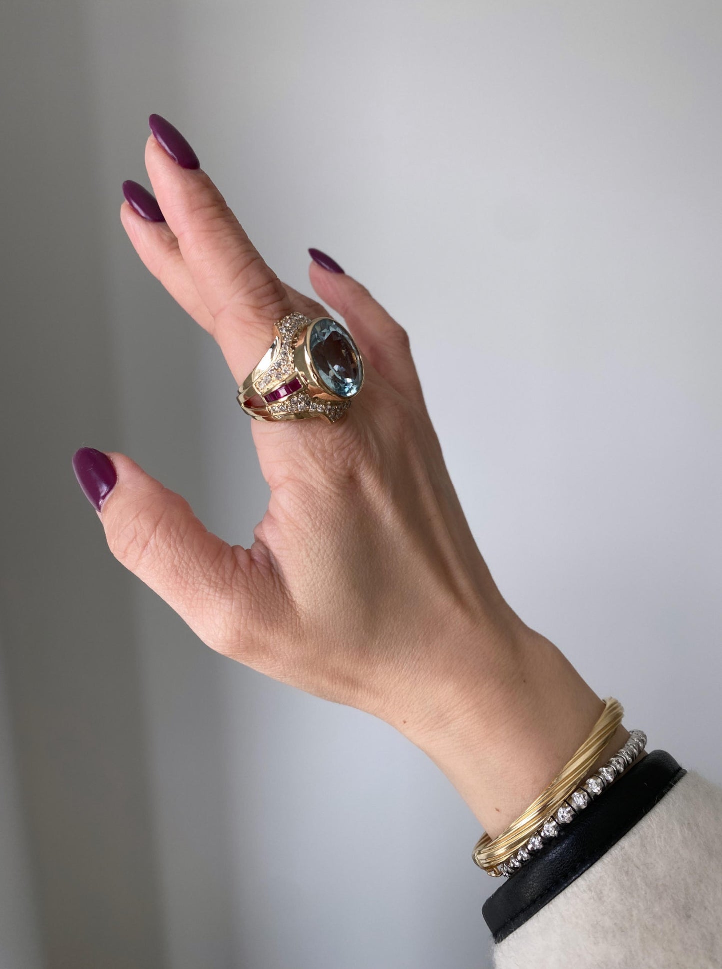 14K Estate Statement Aquamarine Submarine Ring