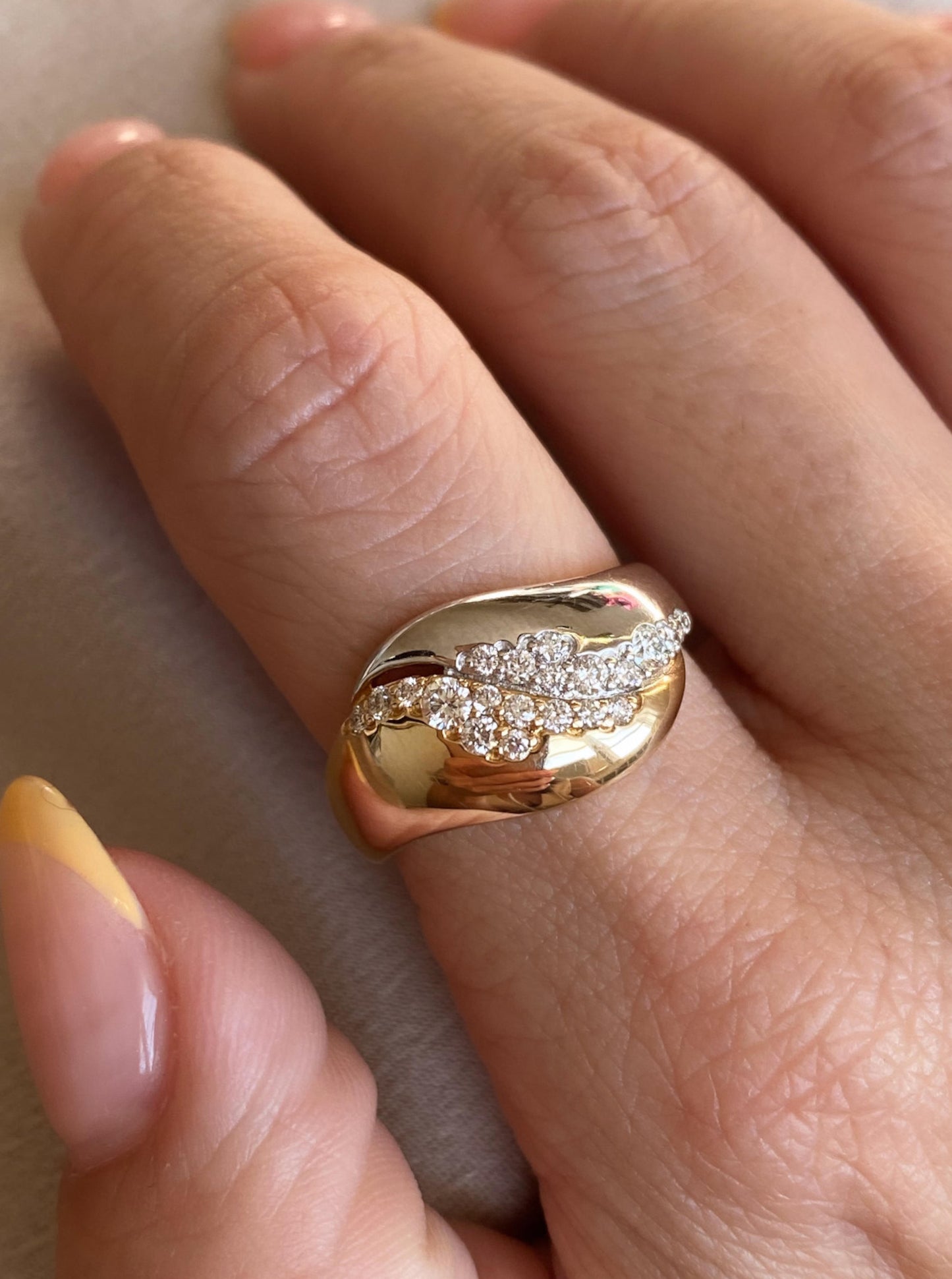 Puffy Two Tone Diamond Band