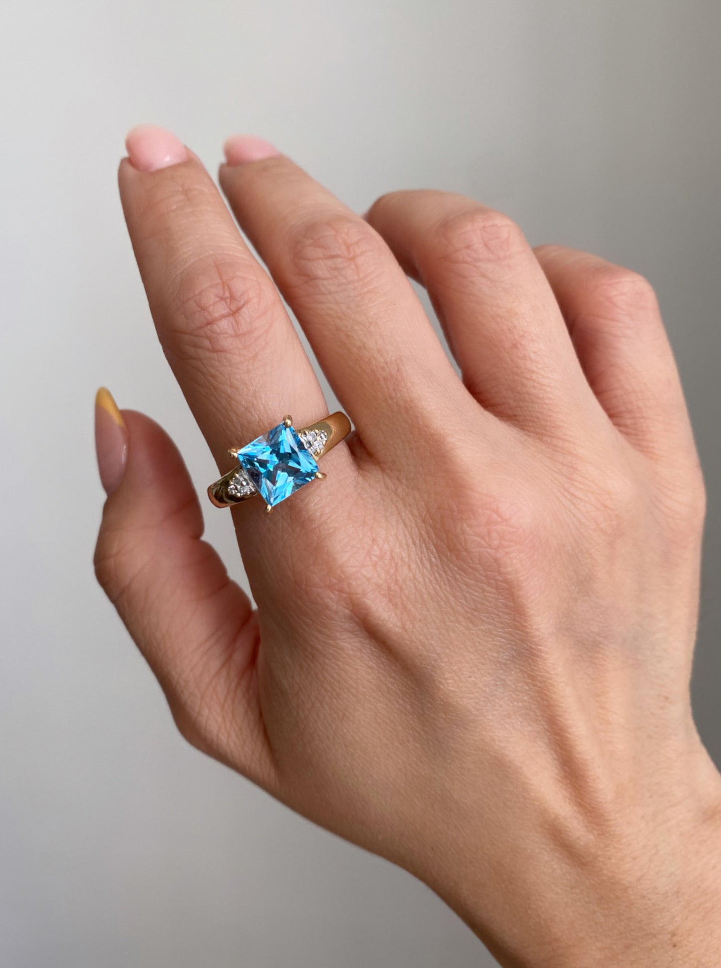 Vintage Topaz Ring