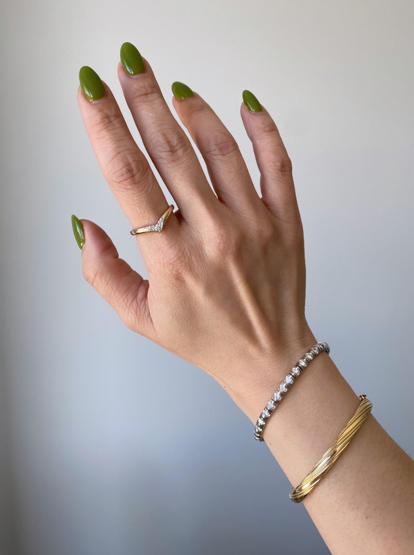 Lady "V" Diamond Stacking Band