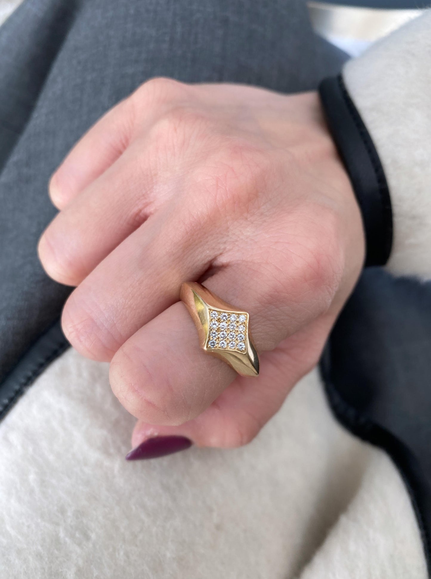 Statement Celestial Diamond Star Band