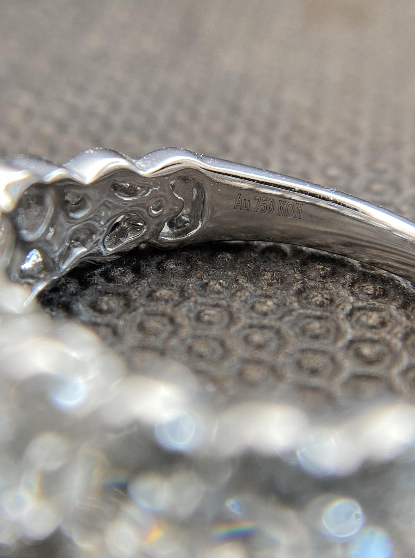 18K Rose Cut Diamond Band