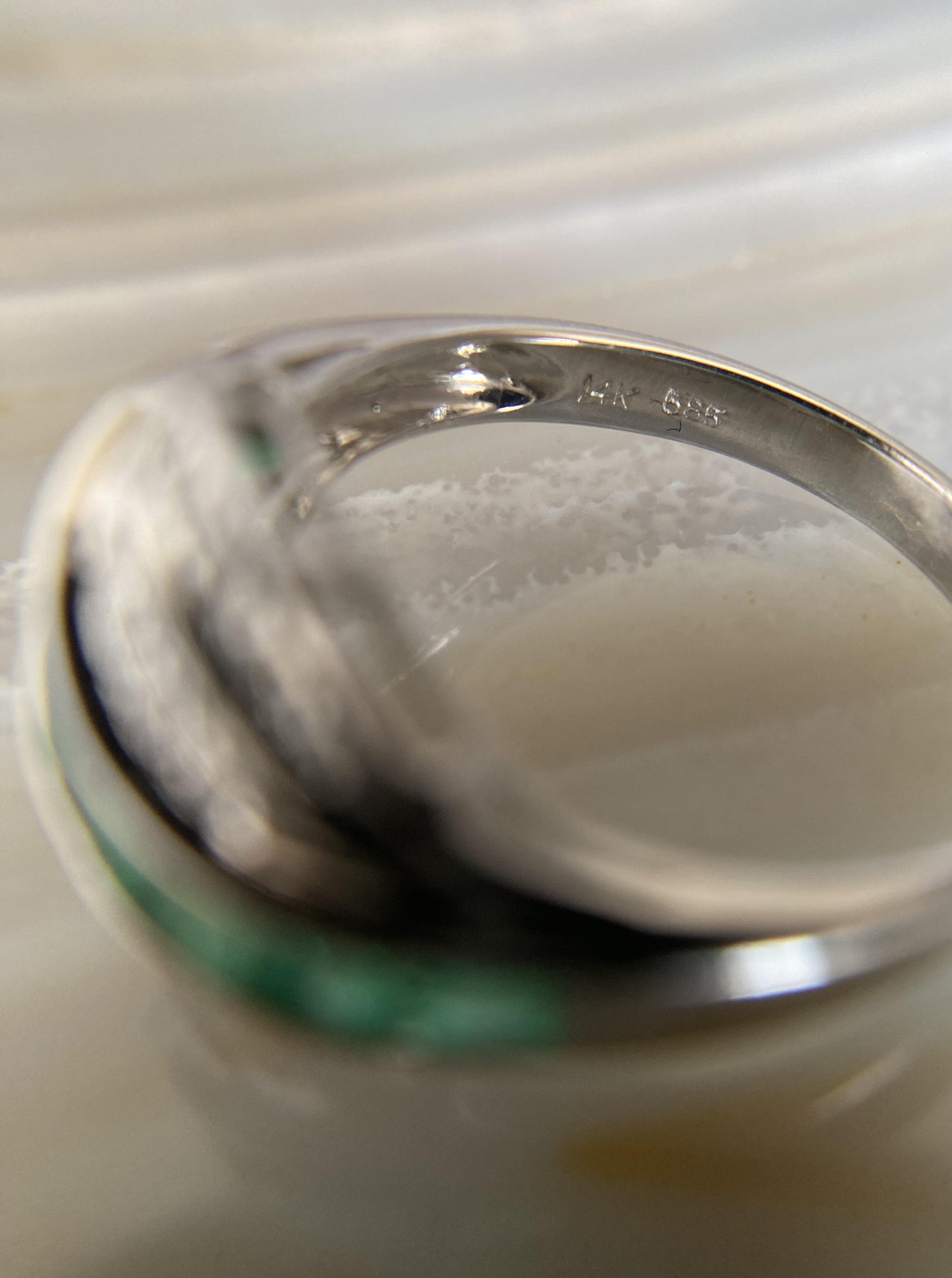 Estate Wavy Emerald Ring