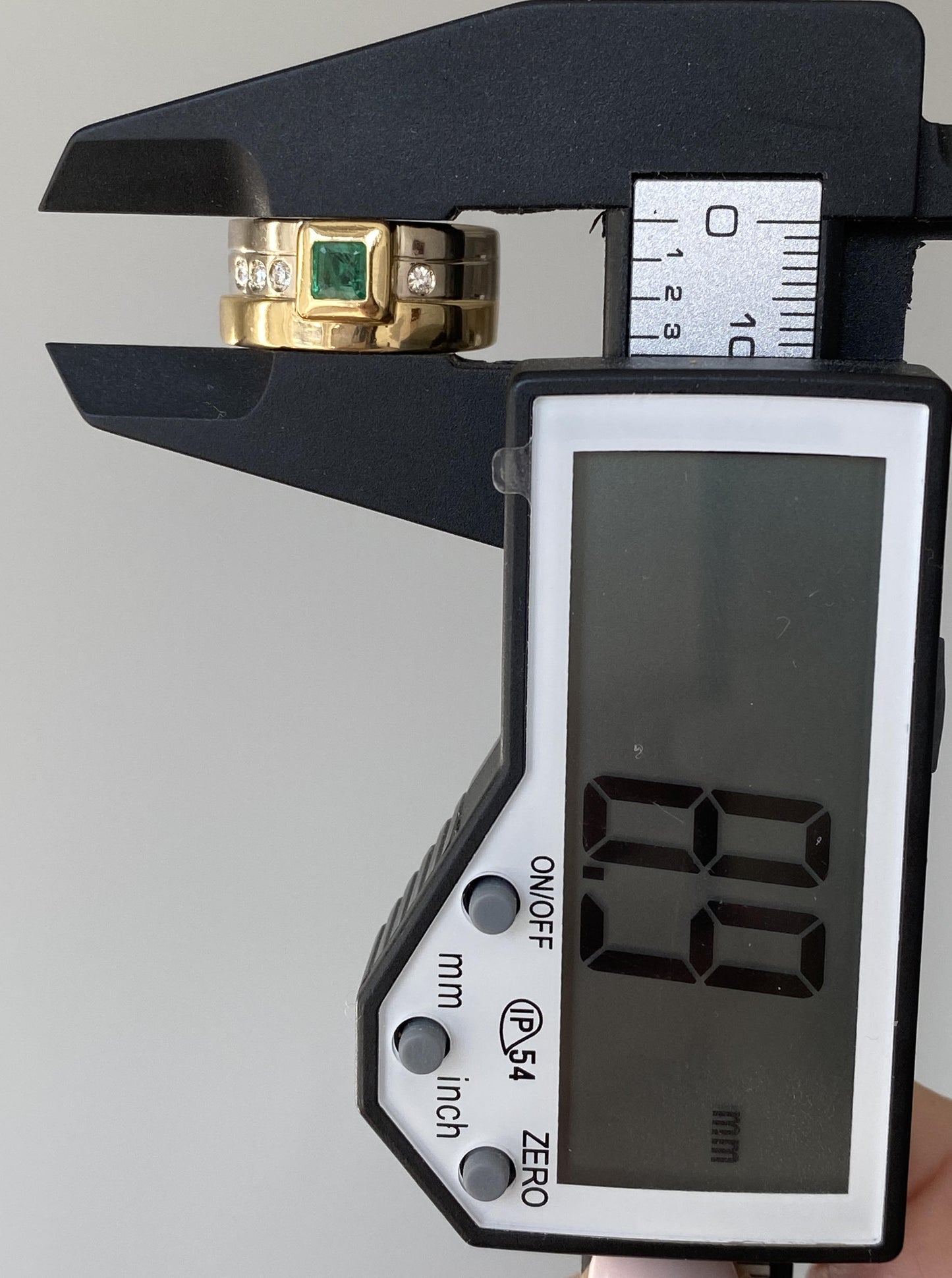 Emerald Two Tone Band