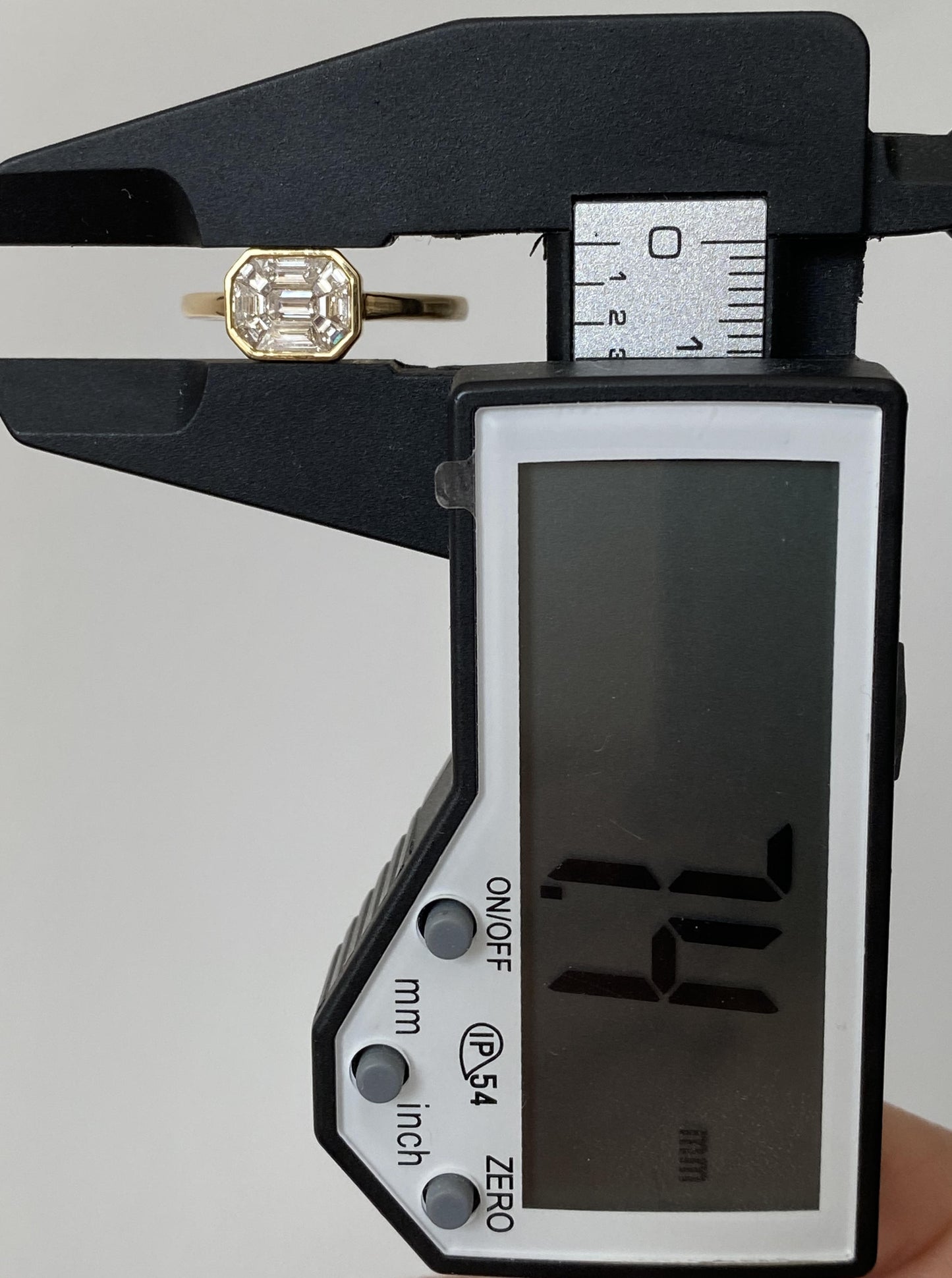 Bezel East West Emerald Seamless Diamond Cluster Ring