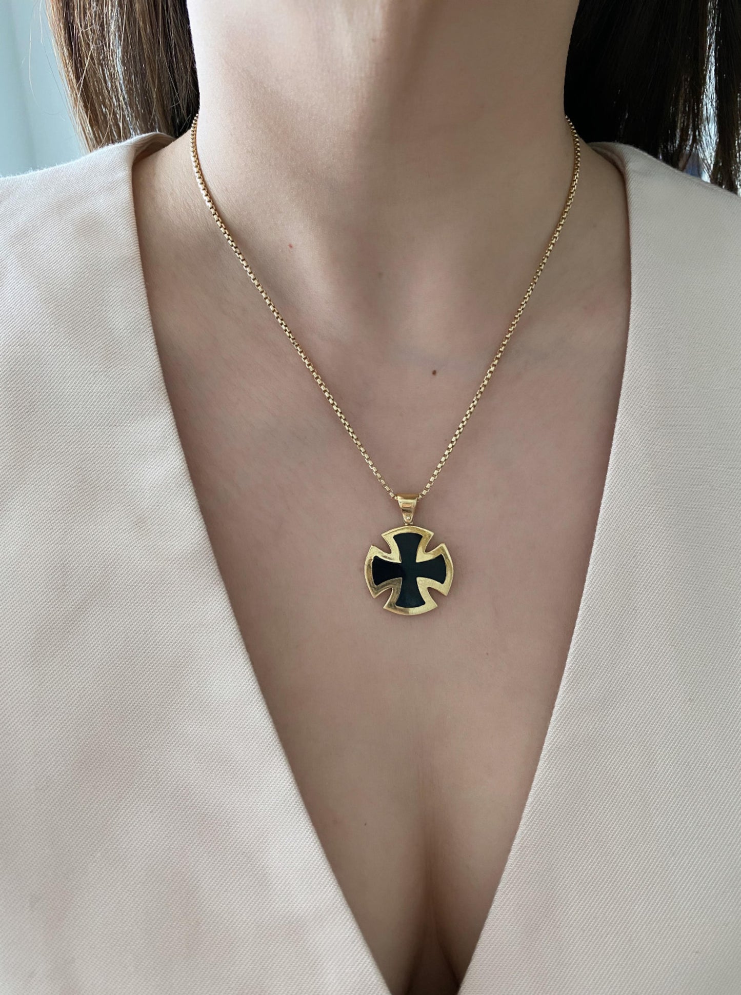 Onyx & Mother of Pearl Pendant