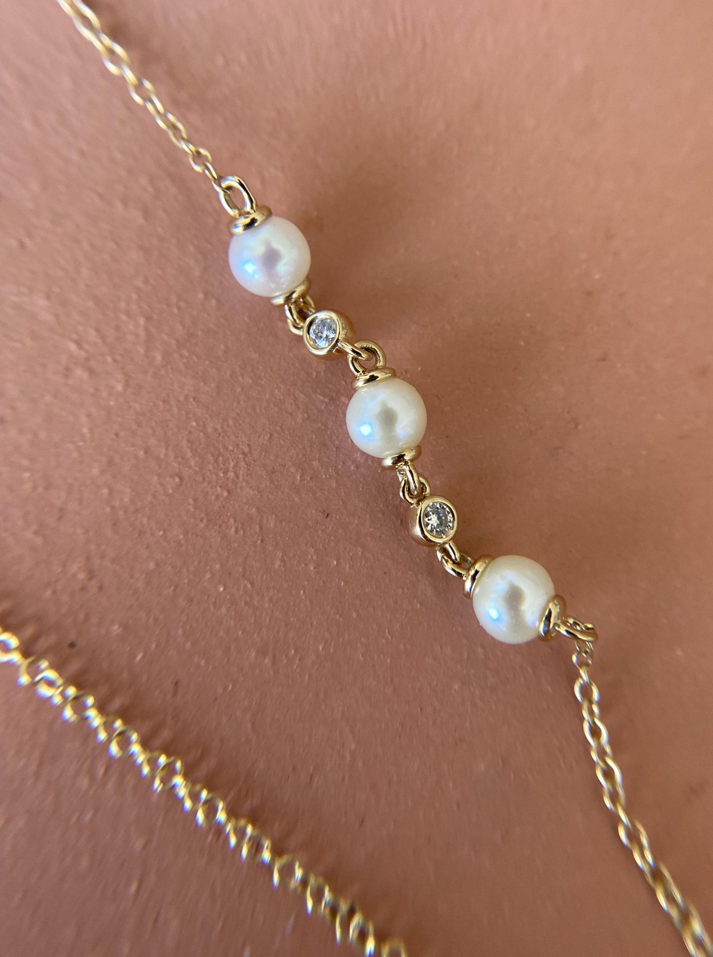 Pearl Hand bracelet