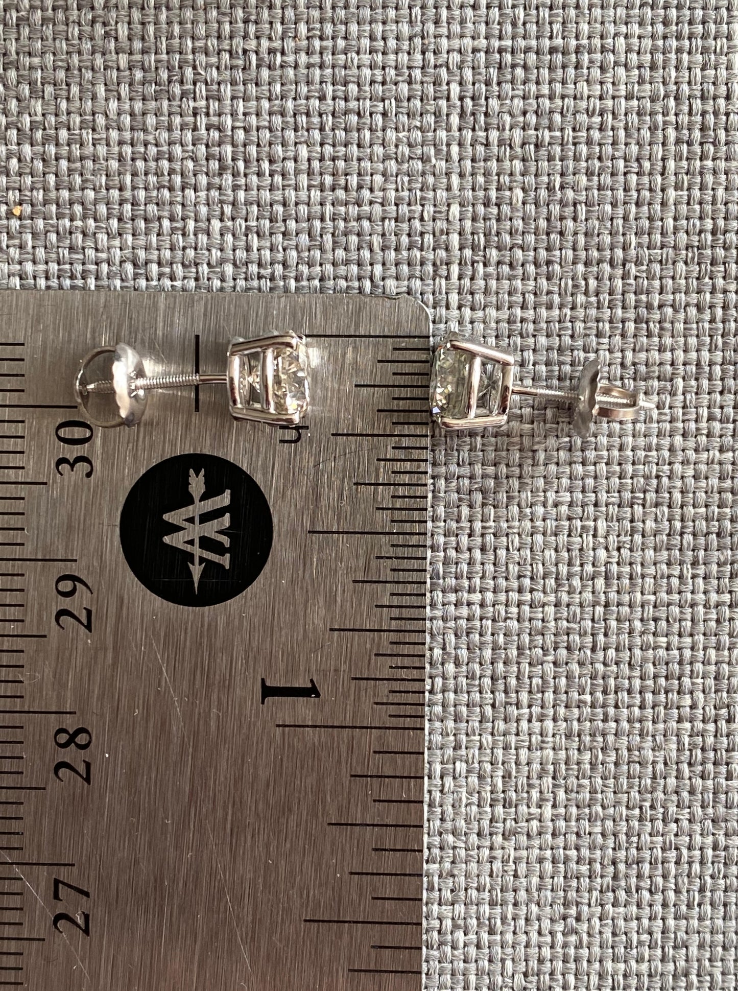 Natural Diamond Studs (2ct)