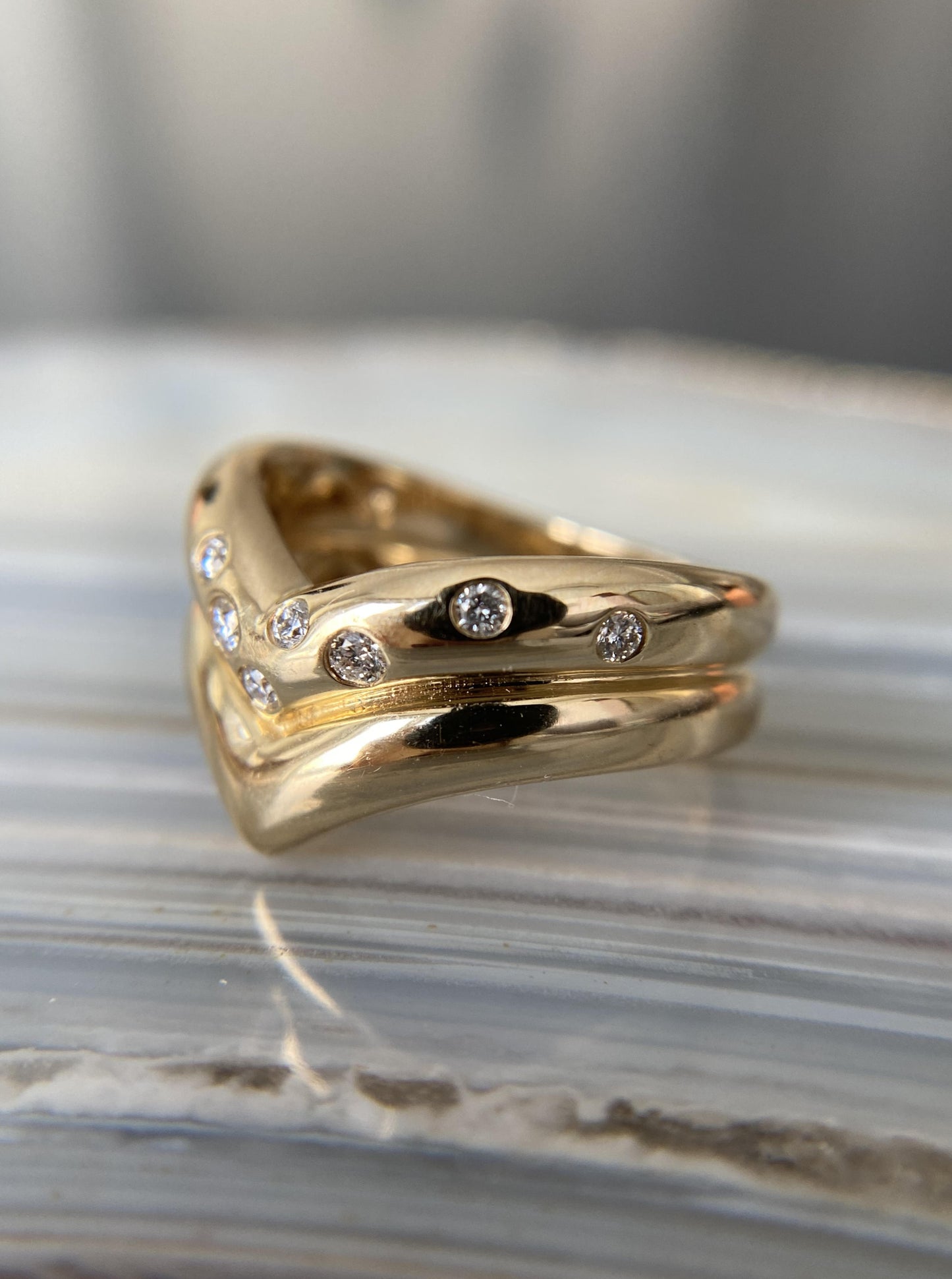 "V" Diamond Stacking Band