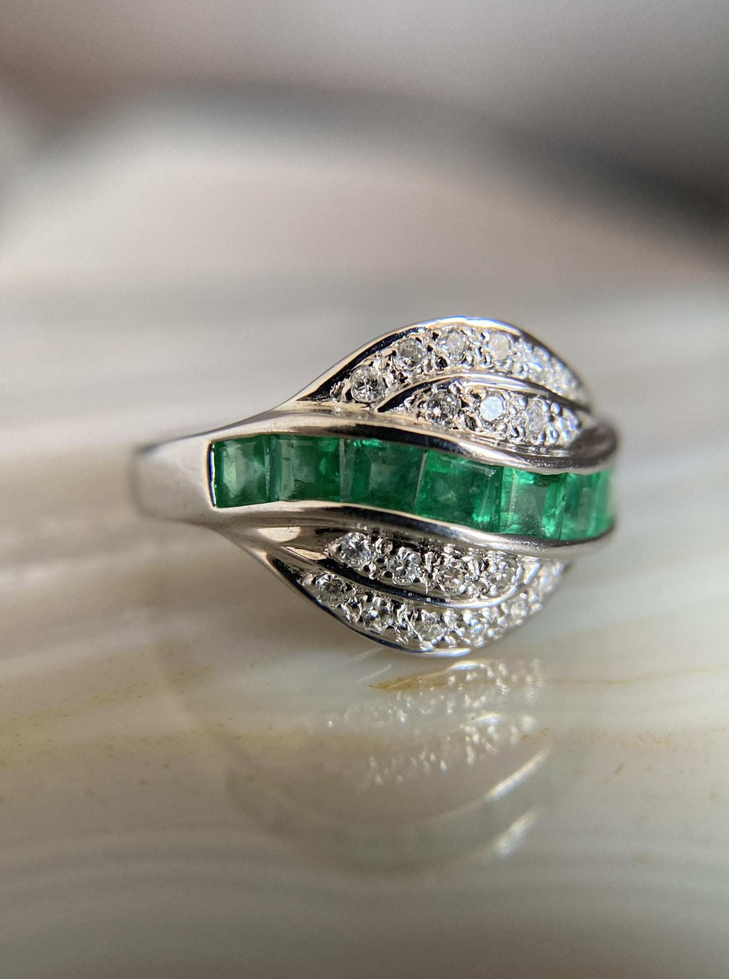 Estate Wavy Emerald Ring