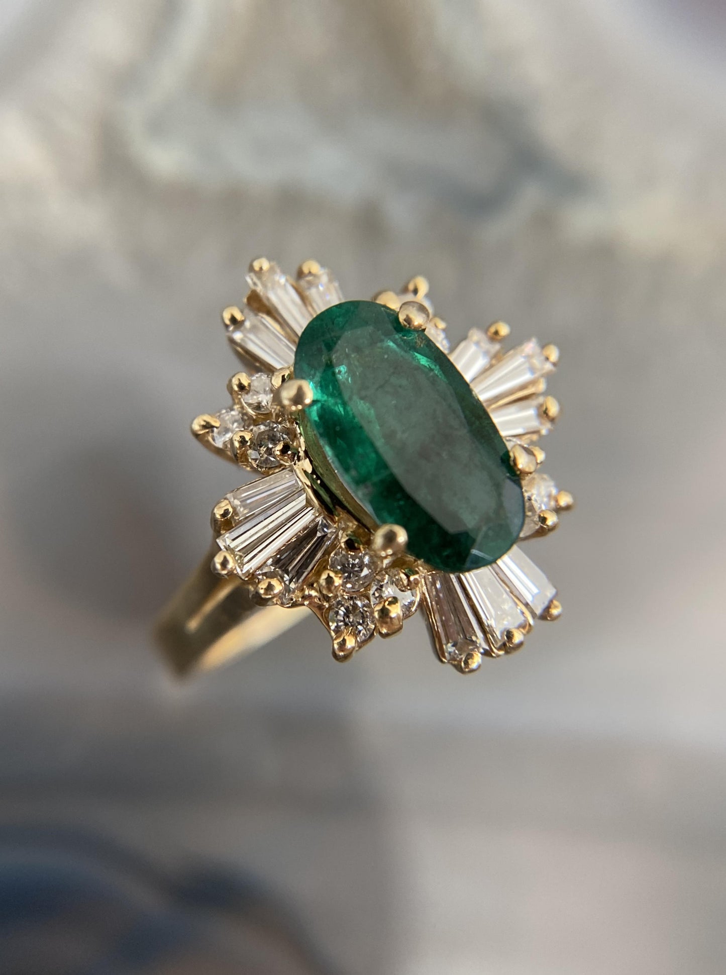 Vintage Emerald Ballerina Ring