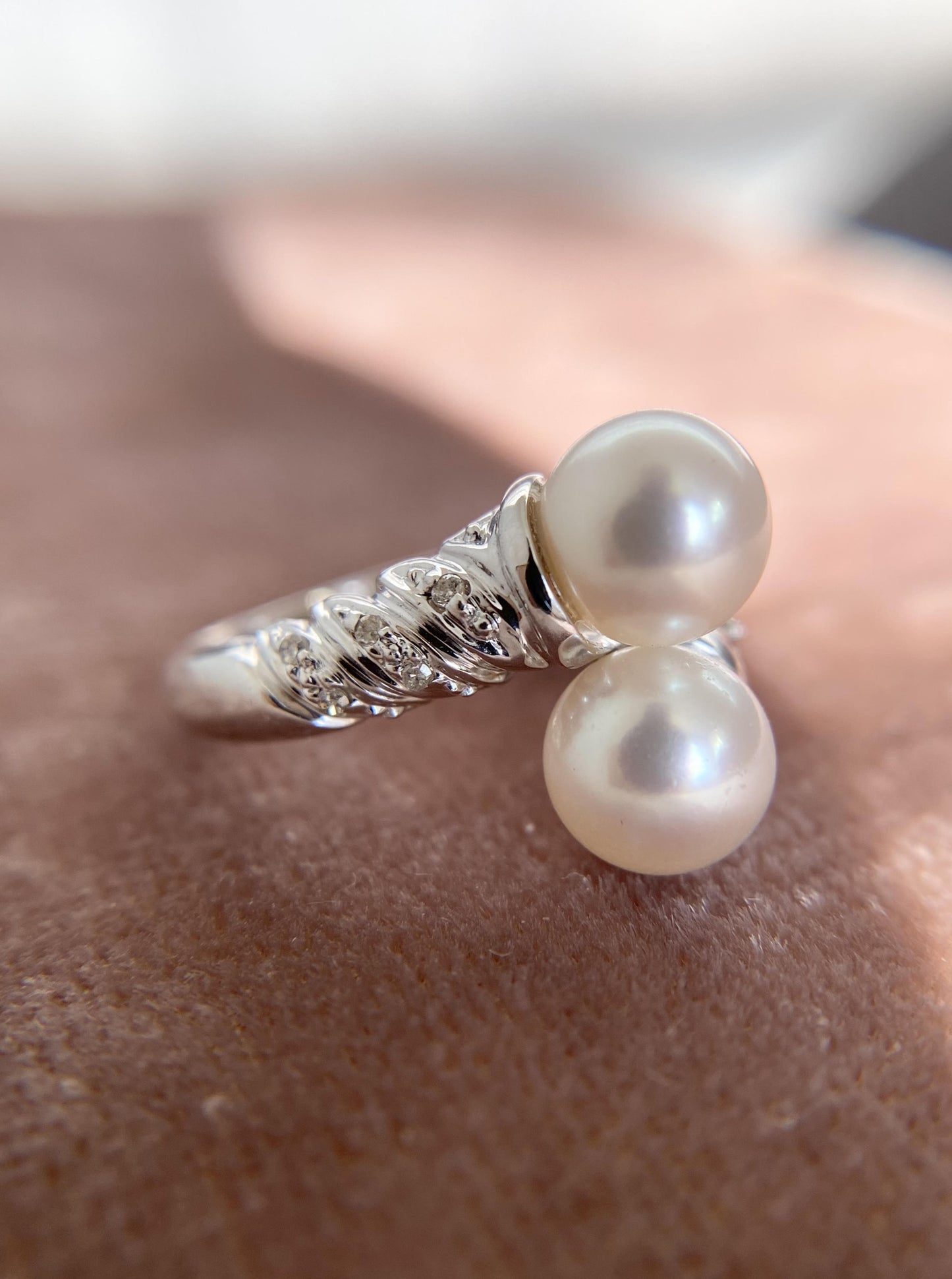 Pearl Toi Et Moi Ring