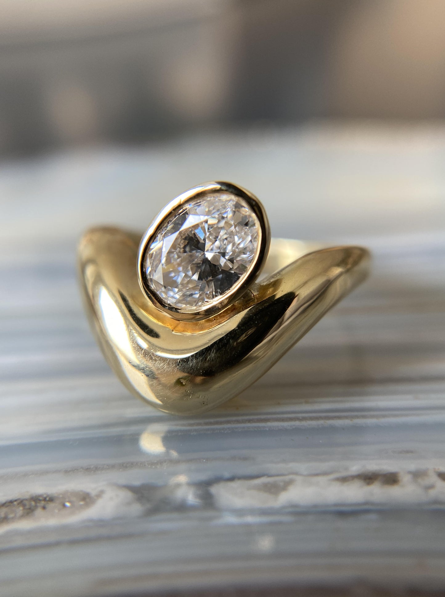 Curved Oval Bezel Lab Diamond Band