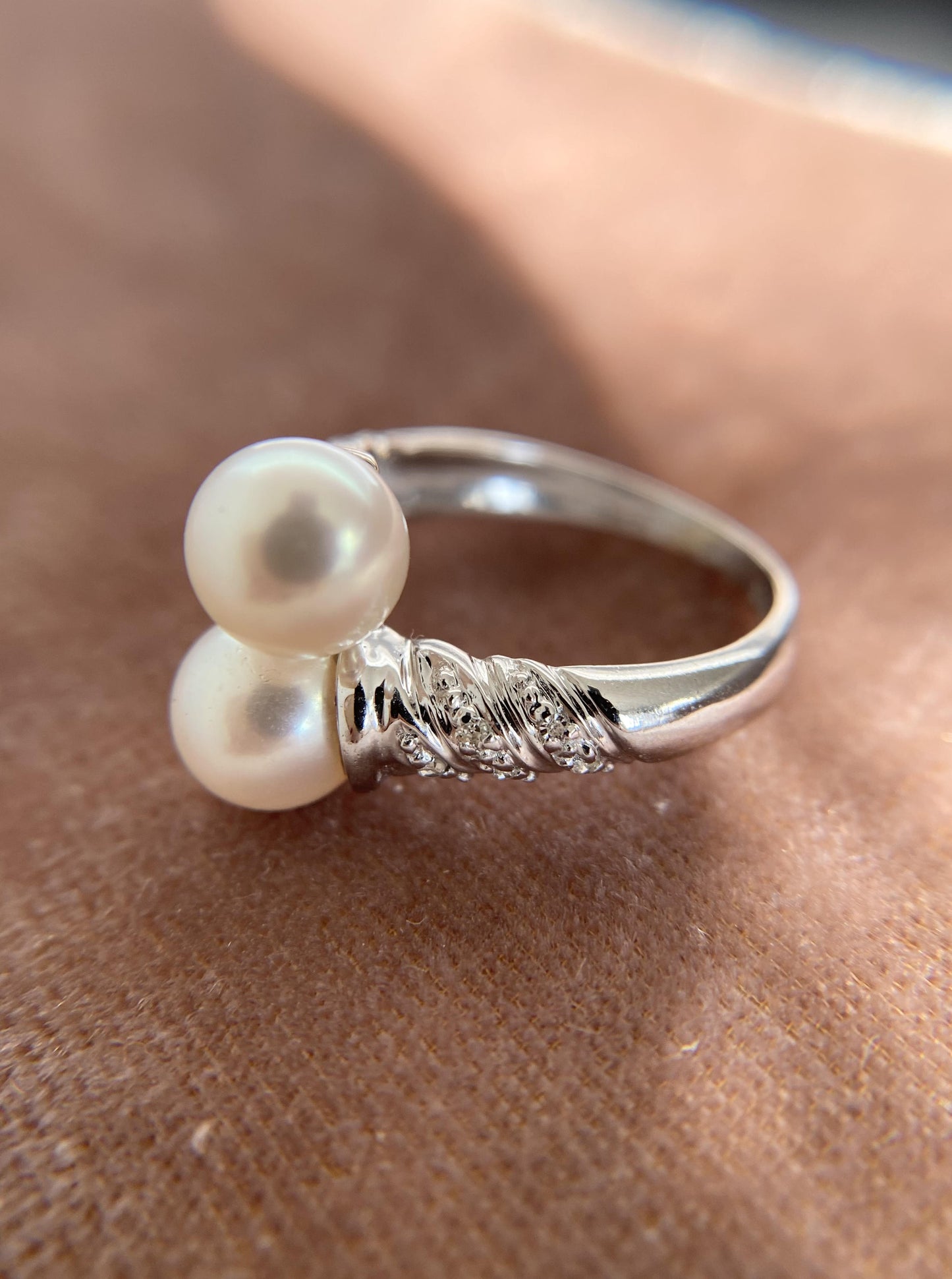 Pearl Toi Et Moi Ring