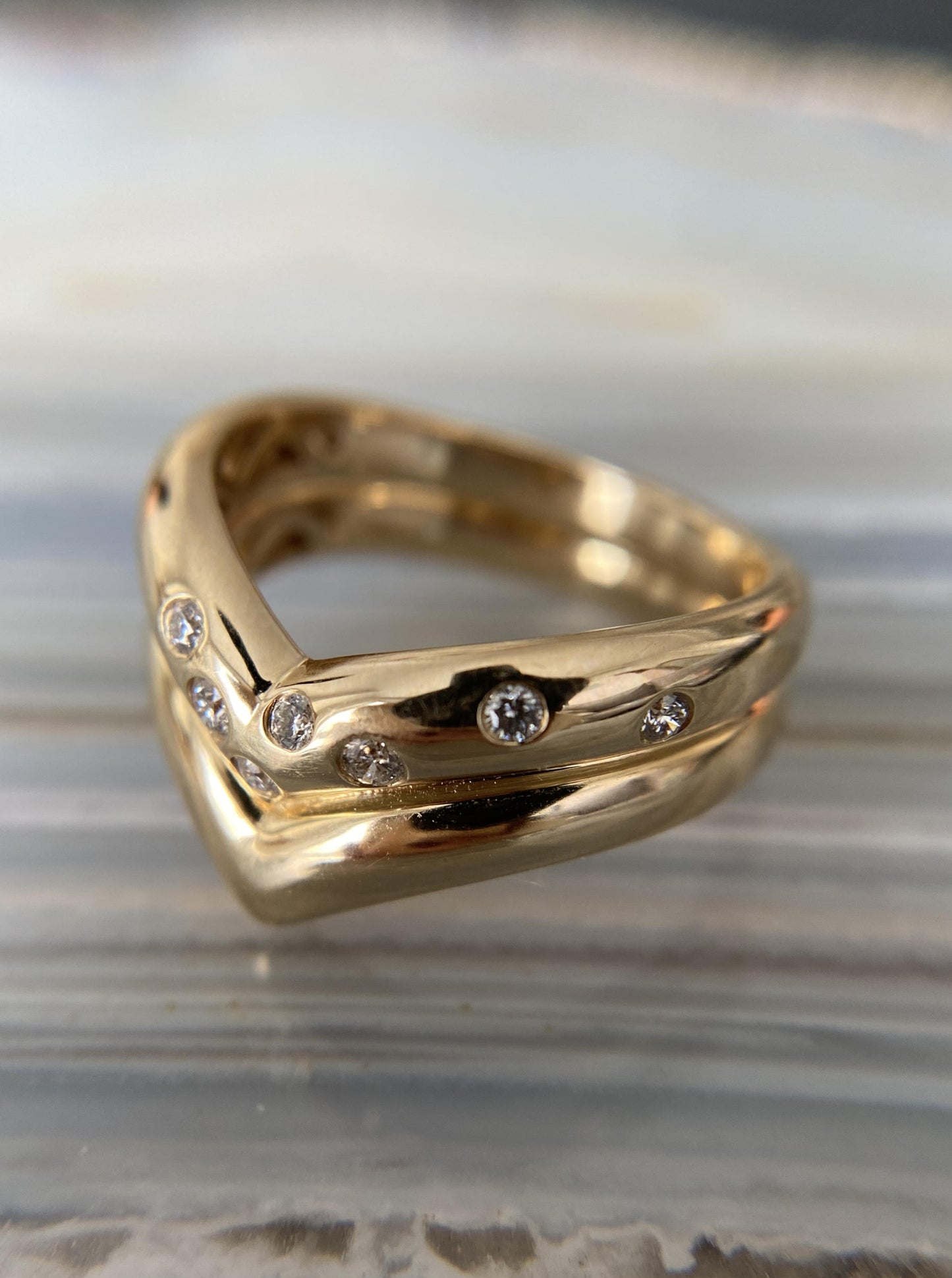 "V" Diamond Stacking Band