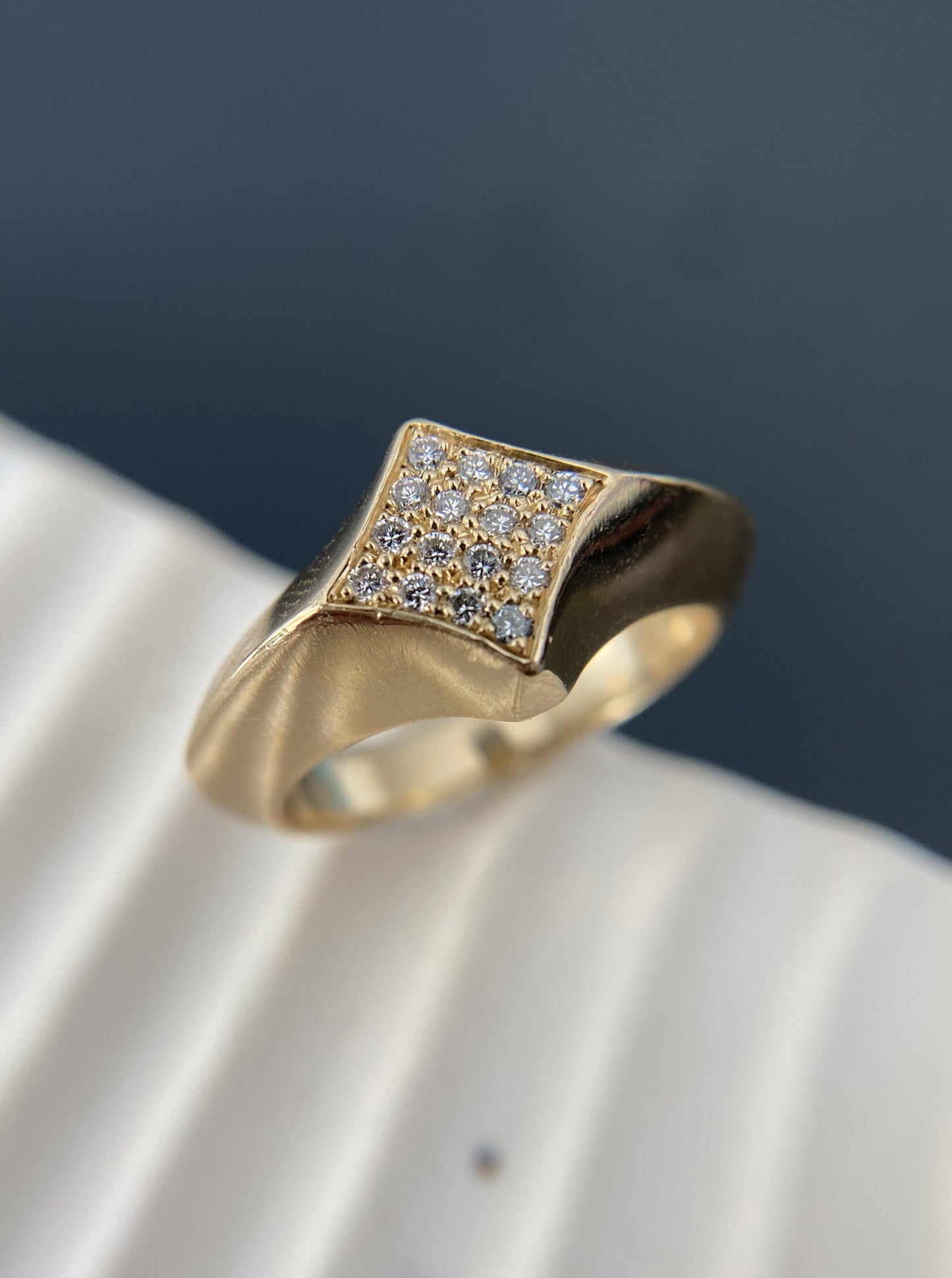 Statement Celestial Diamond Star Band